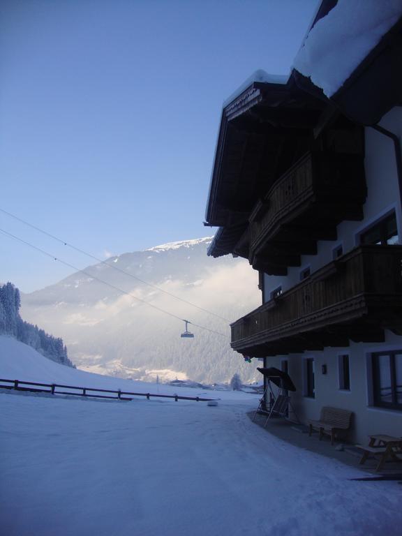 Landhaus Ifangl Майрхофен Экстерьер фото
