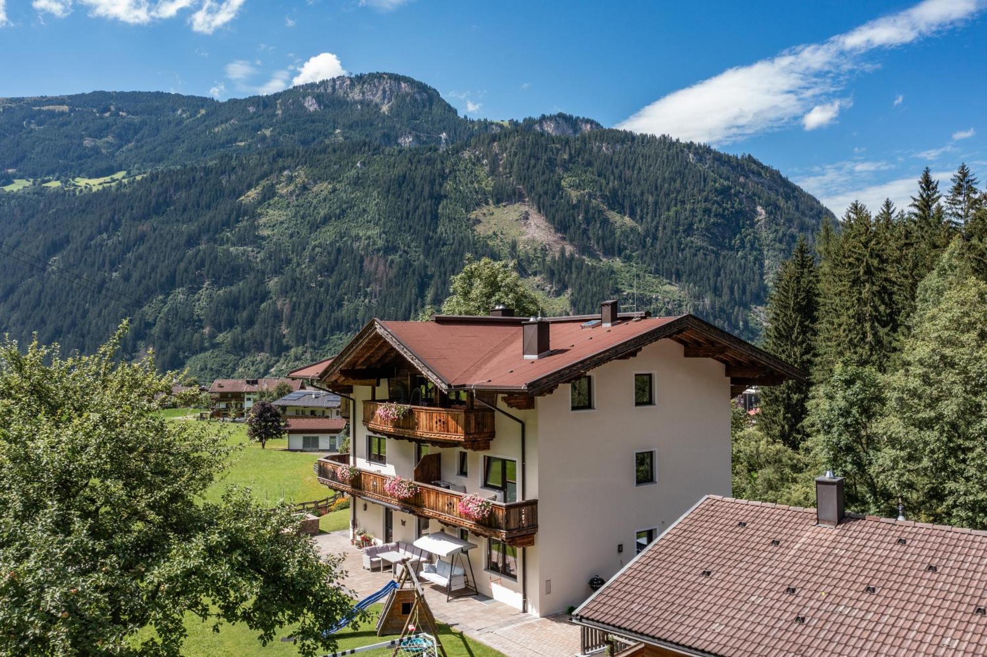 Landhaus Ifangl Майрхофен Экстерьер фото
